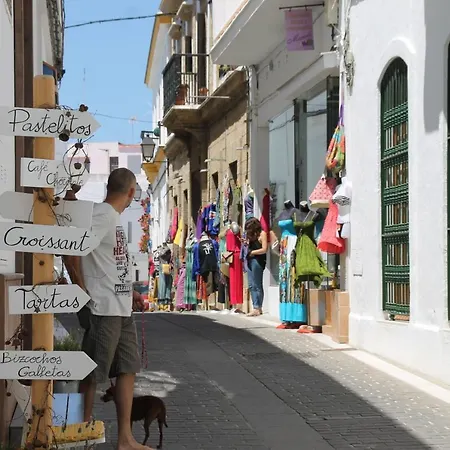 Seis Personas Conil De La Frontera